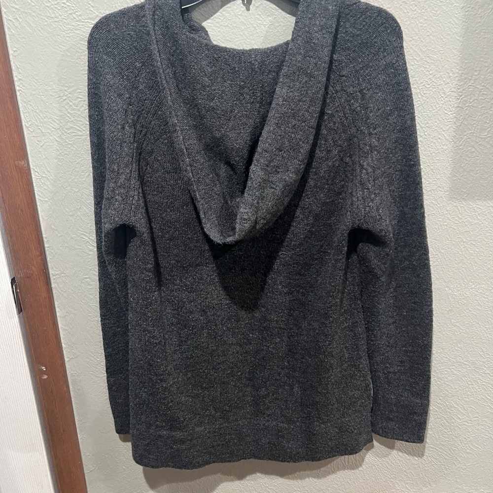 Eddie Bauer Charcoal Women's Sweater Wool Blend Size L Pockets and Hoodie - Picture 4 of 4
